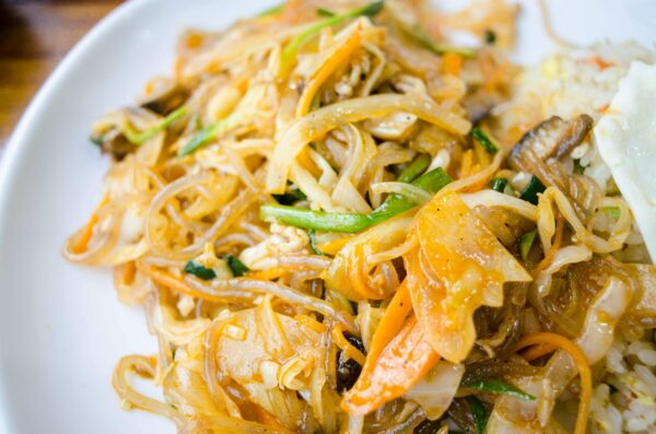 Nouilles sautées végétariennes